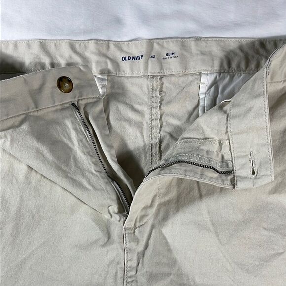 Old Navy mens stone khaki basic Slim flat front 8" inseam chino shorts - size 42 - Picture 5 of 11
